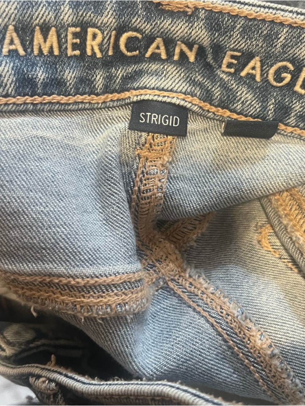 American Eagle Strigid Mom Jeans High Rise Distressed Ripped Vintage Y2K Denim - Picture 9 of 14